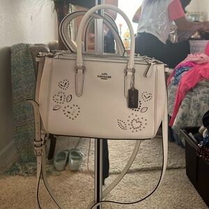 Pre-Owned Coach F46292 Mini Surrey Carryall with Heart Bandana Rivets